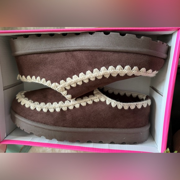 Boho / hippie Brown loafer Shoes with Cream Trim new in the box - Picture 8 of 9